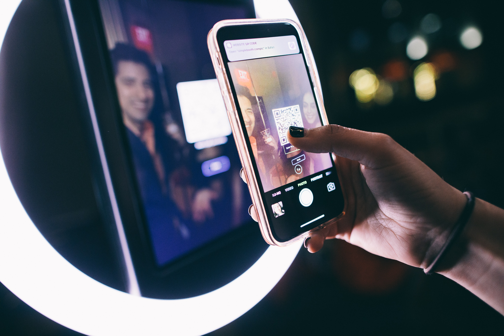 Contactless Photo Booth